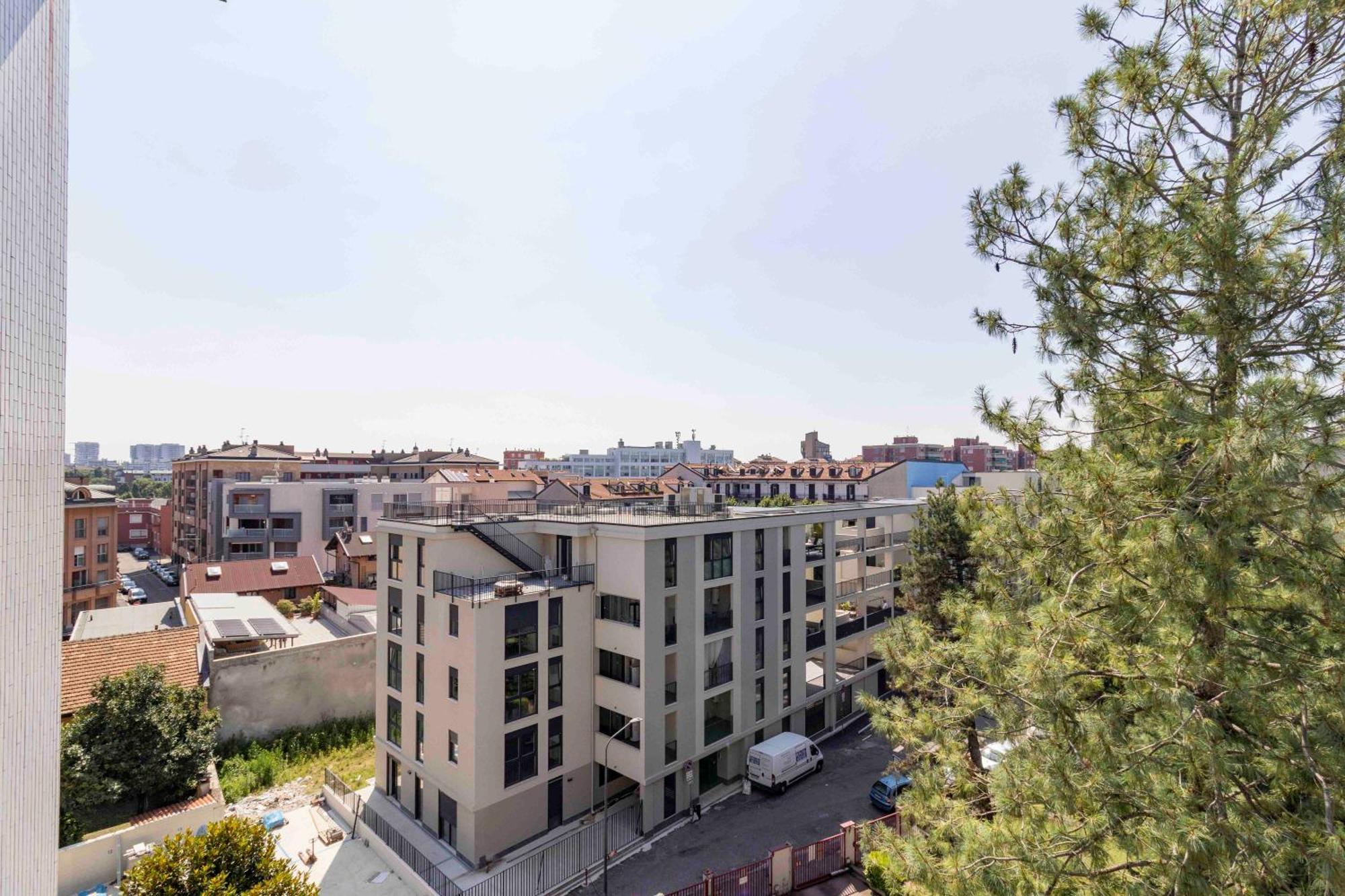 Bright House - Carozzi Apartments - Milan — Photos 1